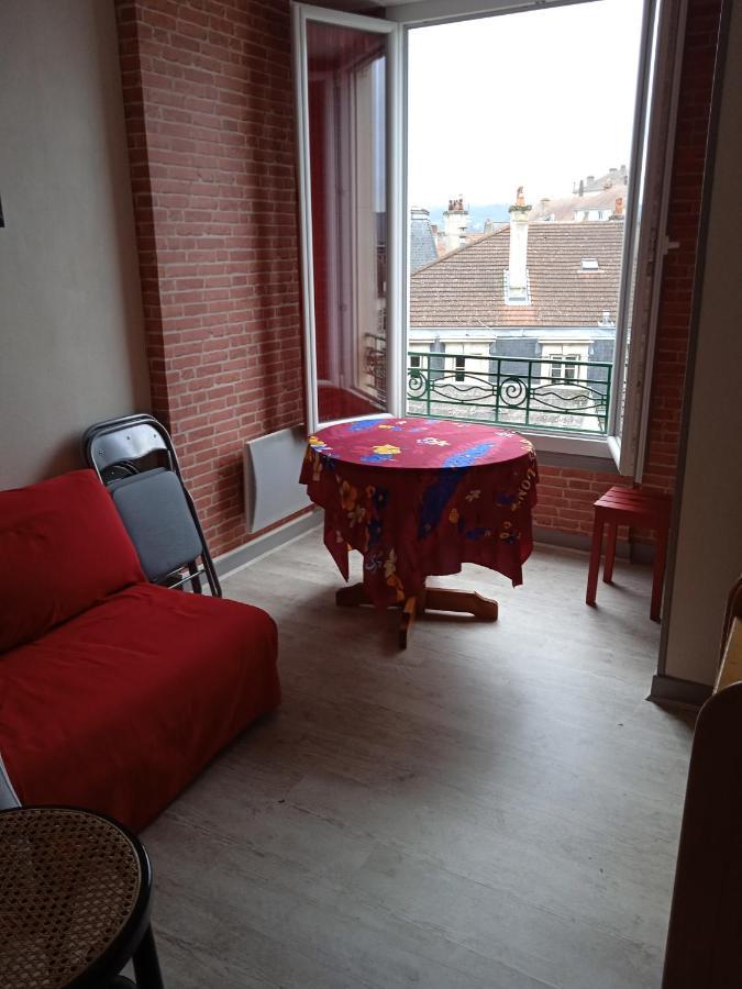 Vichy -Appartement Coquet 2 Pieces - Centre Ville Exterior photo
